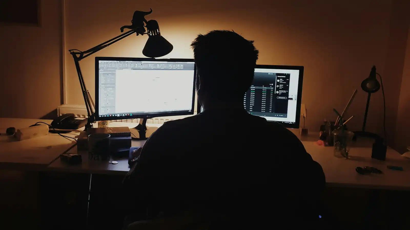Why You're More Productive at 2AM (And How to Hack That Focus During the Day)